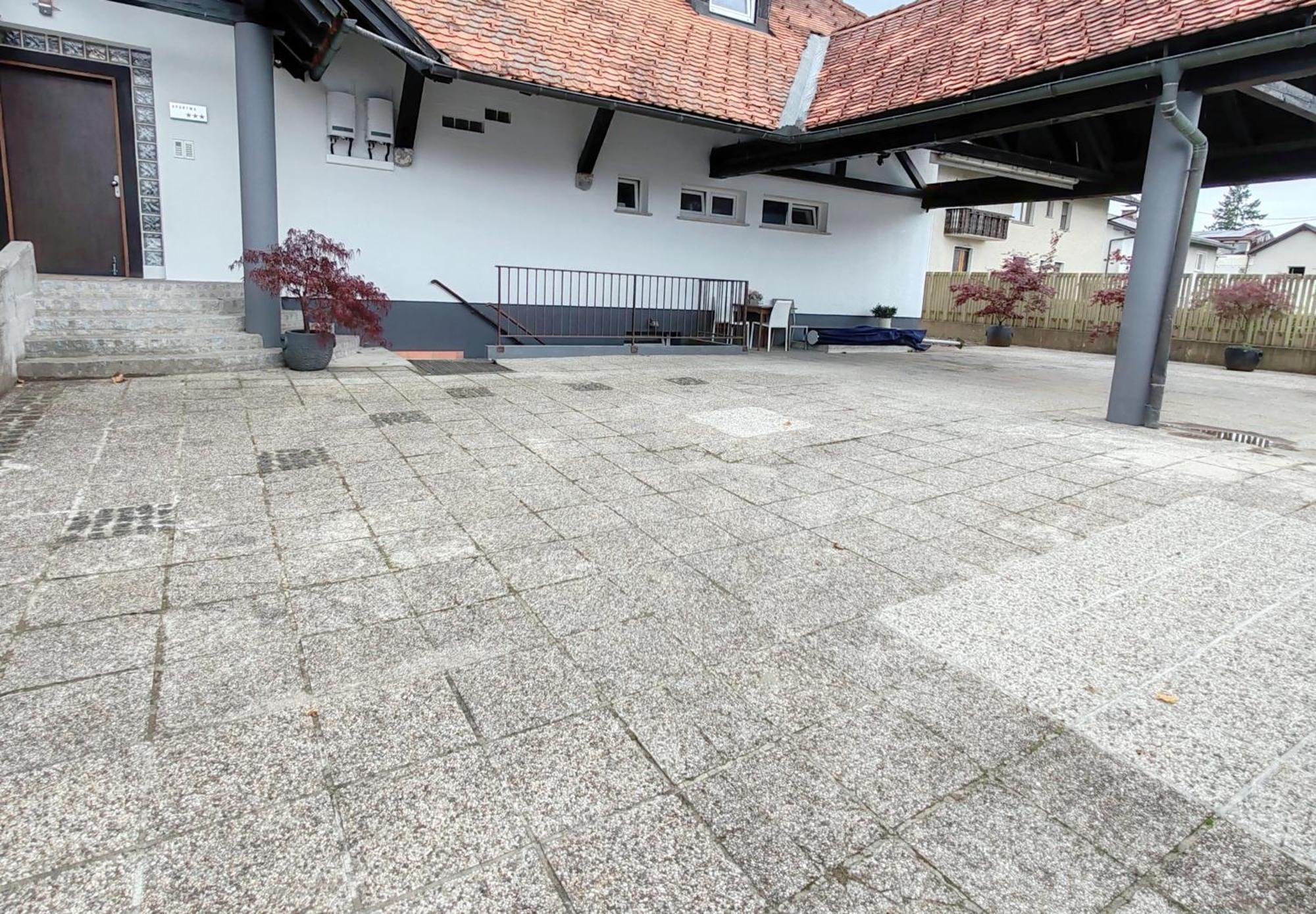 Lucky Center Ljubljanaアパートメント エクステリア 写真